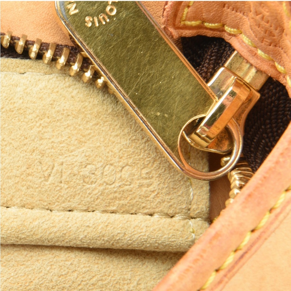 ❌SOLD❌Louis Vuitton Monogram Boétie GM Vintage Satchel • 2009 • Clean Interior - Picture 6 of 17